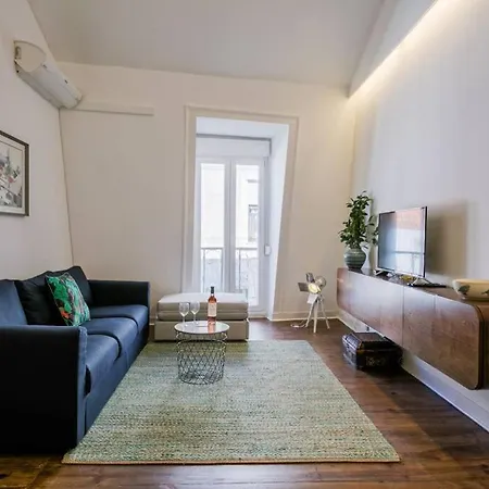 Apartamento 2 Bedroom With Ac Next To Avenida Da Liberdade