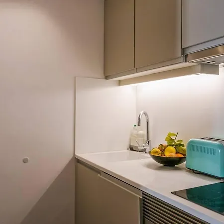 Apartamento 2 Quartos, 2 Wc, Perto Av. Liberdade Lisboa