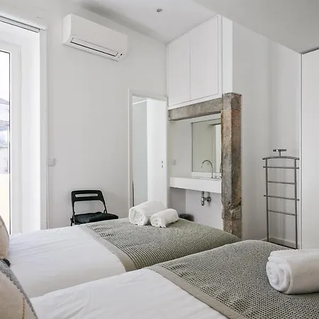 Apartamento 2 Quartos, 2 Wc, Perto Av. Liberdade Lisboa