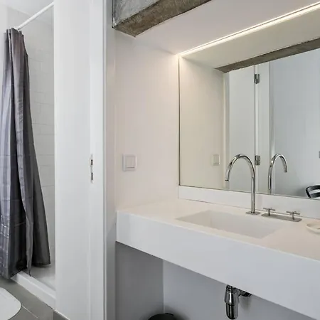 2 Bedroom With Ac Next To Avenida Da Liberdade Лиссабон