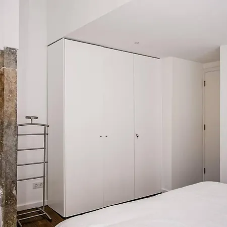 2 Bedroom With Ac Next To Avenida Da Liberdade * Lisboa