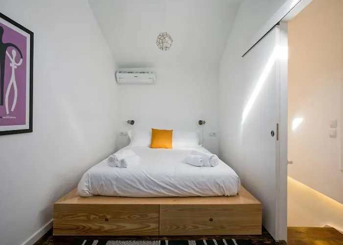 Appartement 2 Bedroom With Ac Next To Avenida Da Liberdade Lisboa