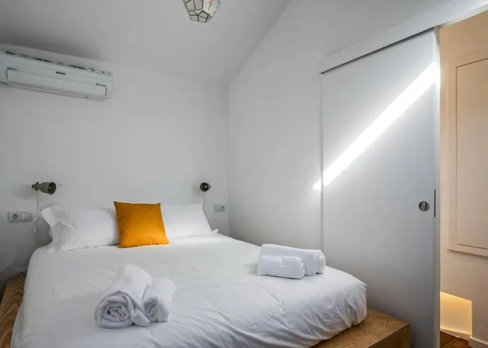 Appartement 2 Bedroom With Ac Next To Avenida Da Liberdade *