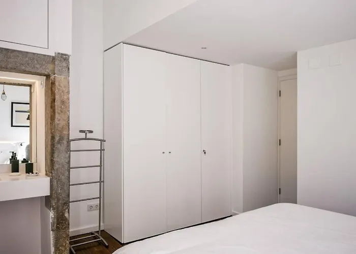 2 Bedroom With Ac Next To Avenida Da Liberdade * Lisboa